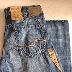 Silver Jeans Gordie Fit. 34x30
